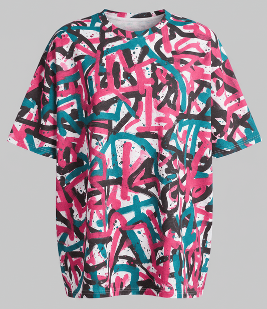 Cómo combinar una camiseta oversize para crear outfits modernos - CRYPTIC NINE WEAR SHOP